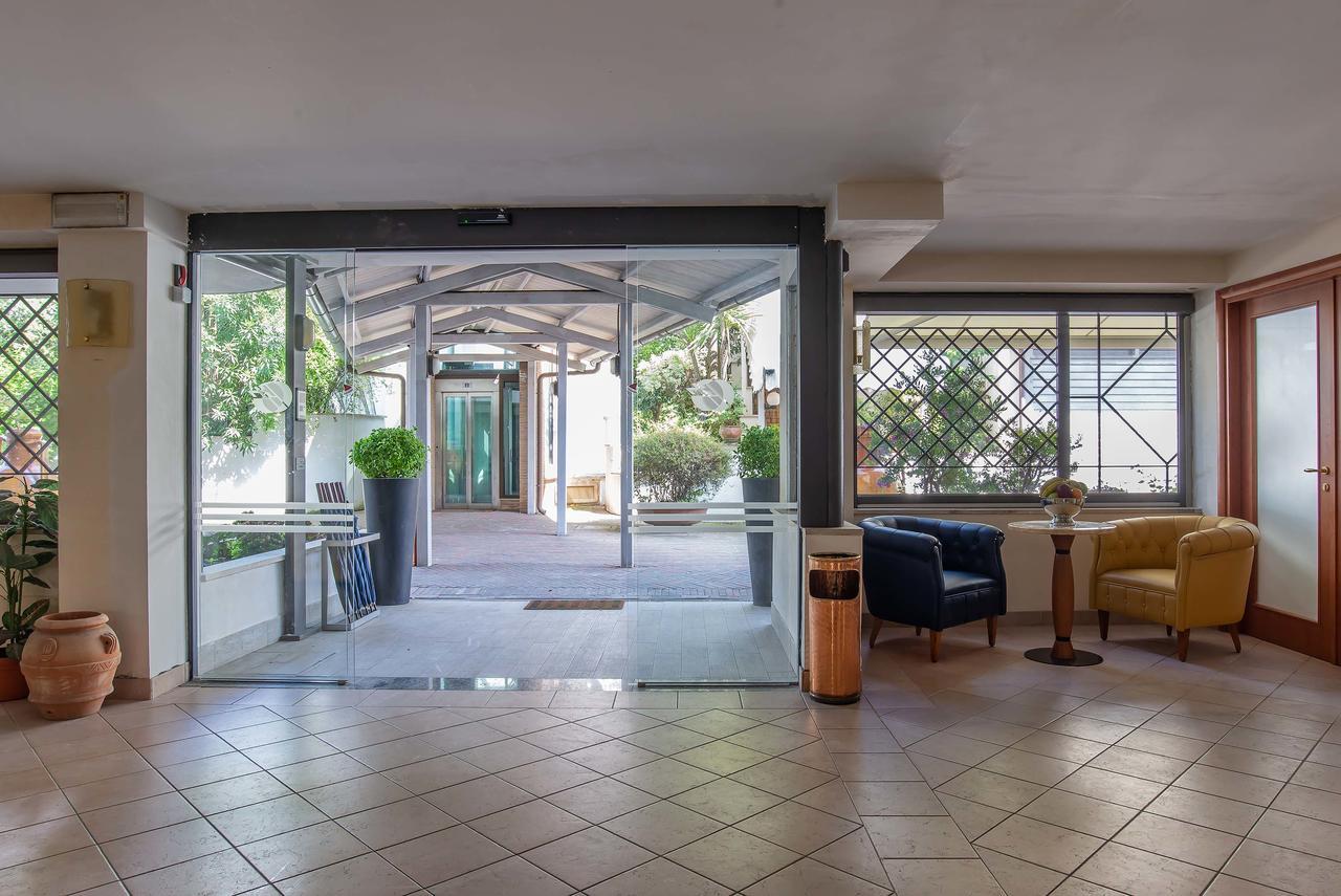 Hotel La Giocca Rome Extérieur photo